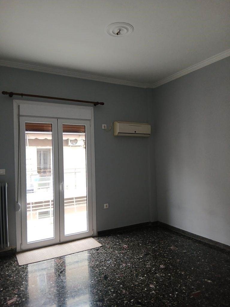 (Vermietung ) Wohnung/Residenz Wohnung || Achaia/Patra - 67 m², 2 Schlafzimmer, 450€ 