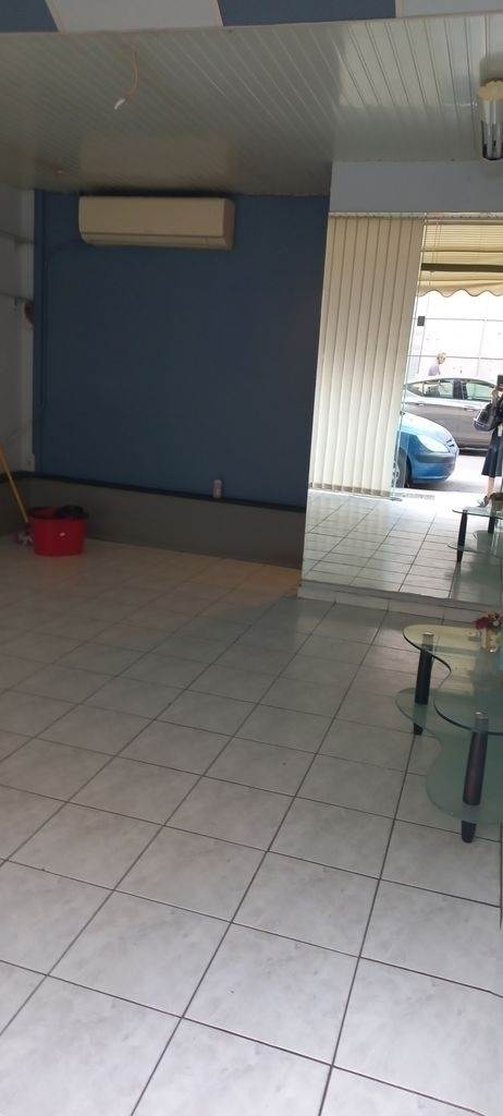 (For Rent) Commercial Retail Shop || Athens Center/Athens - 25 Sq.m, 300€ 