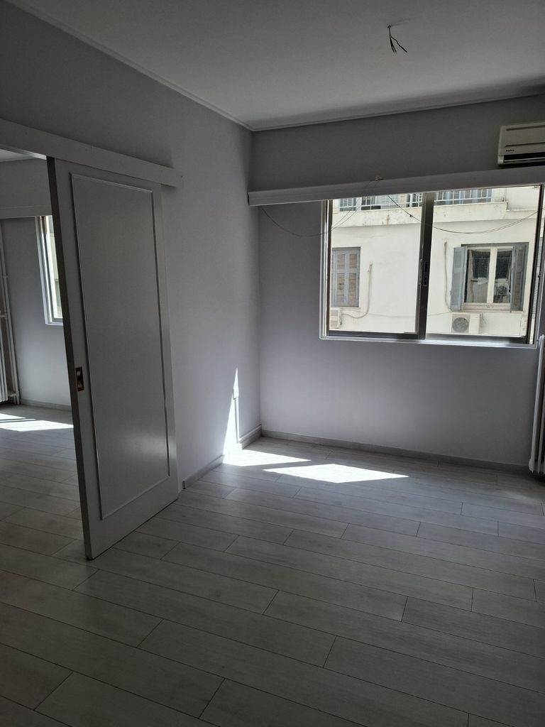 (Аренда) Коммерческие площади Офис || Афины Центр/Афины - 42 кв.м, 550€ 