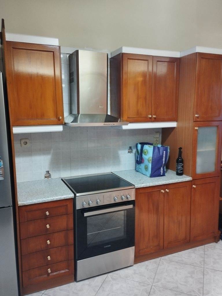 (Аренда) Жилая Апартаменты || Пиреи/Коридаллос - 77 кв.м, 2 Спальня/и, 590€ 