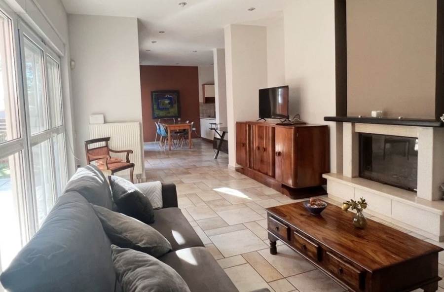 (Vermietung ) Wohnung/Residenz Wohnung || Athens South/Glyfada - 93 m², 1 Schlafzimmer, 900€ 