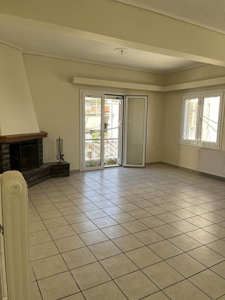 (Vermietung ) Wohnung/Residenz Wohnung || Piraias/Piraeus - 95 m², 2 Schlafzimmer, 650€ 