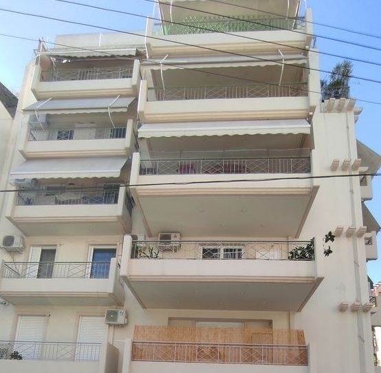 (Vermietung ) Wohnung/Residenz Etagenwohnung  || Piraias/Keratsini - 120 m², 3 Schlafzimmer, 900€ 