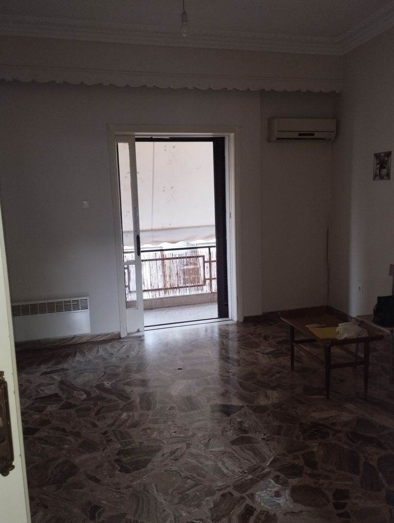 (Аренда) Жилая Апартаменты || Пиреи/Коридаллос - 70 кв.м, 2 Спальня/и, 550€ 