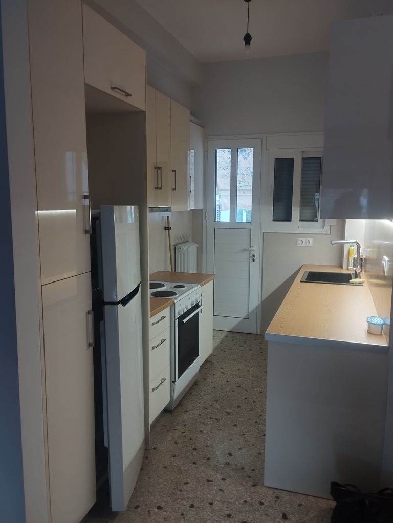 (Аренда) Жилая Апартаменты || Пиреи/Коридаллос - 76 кв.м, 2 Спальня/и, 670€ 