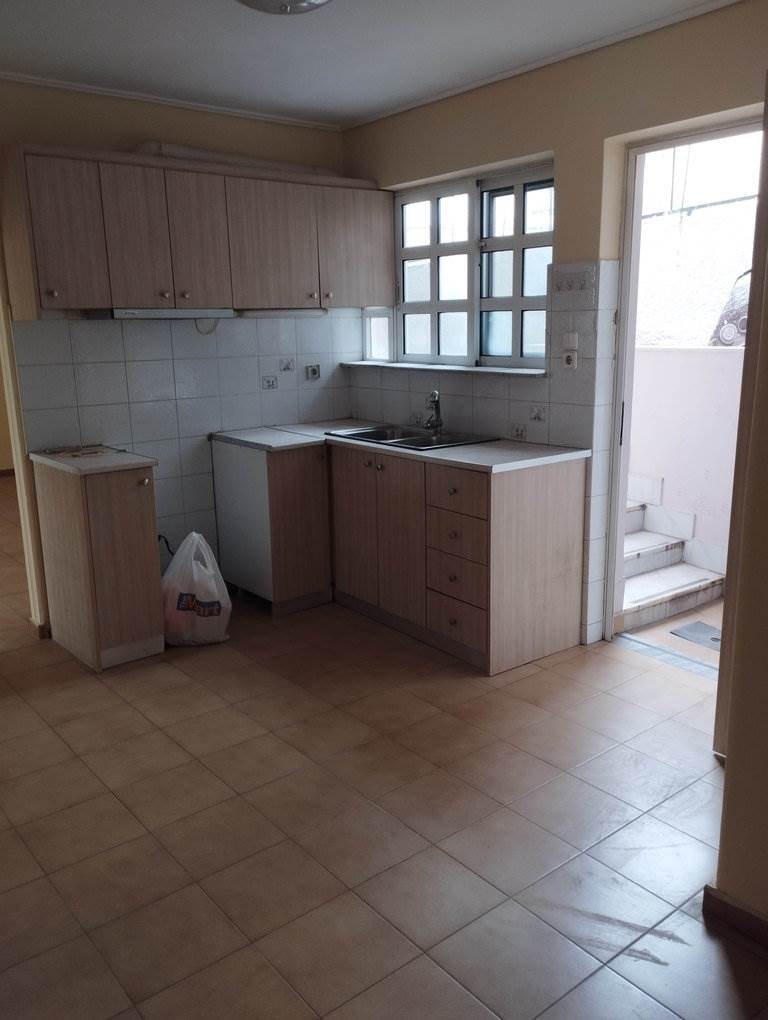 (For Rent) Residential Apartment || Piraias/Nikaia - 100 Sq.m, 2 Bedrooms, 600€ 