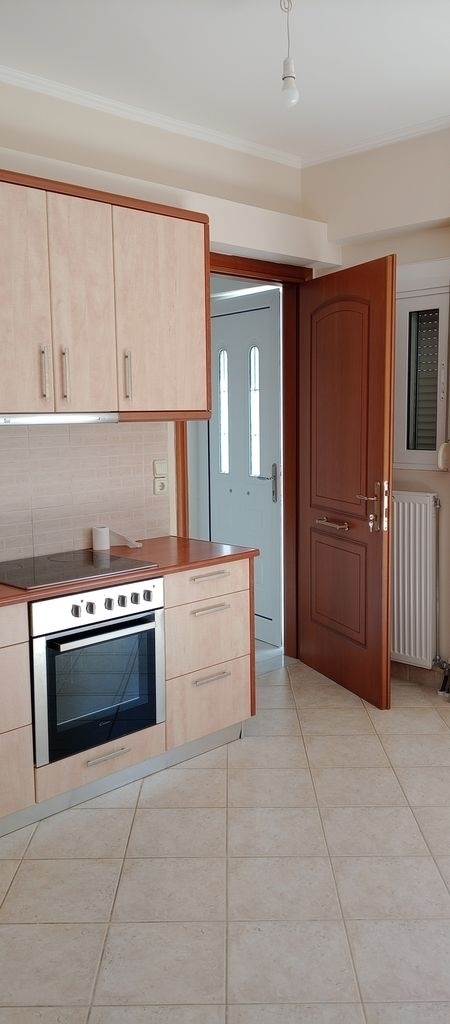 (Vermietung ) Wohnung/Residenz Wohnung || Achaia/Patra - 69 m², 2 Schlafzimmer, 480€ 