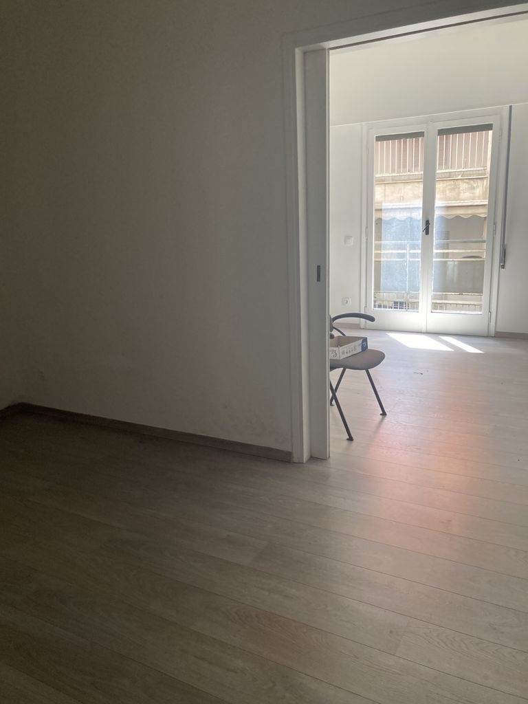 (Vermietung ) Gewerbeimmobilien Gewerbeimmobilien  || Athens Center/Athens - 80 m², 580€ 