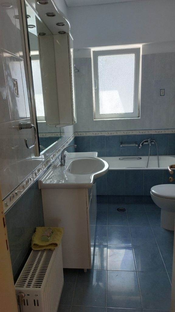 (Vermietung ) Wohnung/Residenz Wohnung || Athens North/Agia Paraskevi - 125 m², 3 Schlafzimmer, 1.100€ 