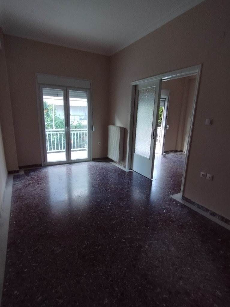 (Vermietung ) Wohnung/Residenz Etagenwohnung  || Piraias/Nikaia - 116 m², 2 Schlafzimmer, 690€ 