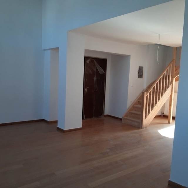 (Προς Ενοικίαση) Κατοικία Μονοκατοικία || Ανατολική Αττική/Βάρη-Βάρκιζα - 325 τ.μ, 4 Υ/Δ, 2.700€ 