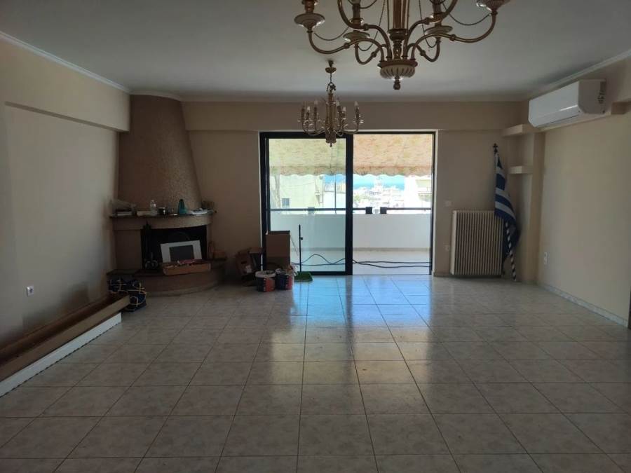 (Vermietung ) Wohnung/Residenz Etagenwohnung  || Achaia/Patra - 123 m², 3 Schlafzimmer, 700€ 