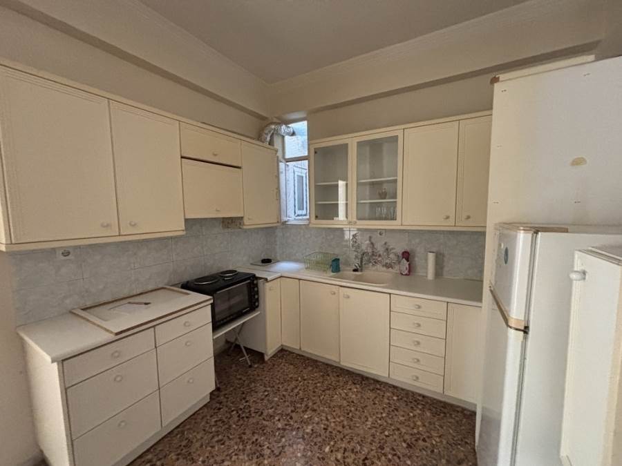 (Vermietung ) Wohnung/Residenz Wohnung || Achaia/Patra - 81 m², 2 Schlafzimmer, 450€ 