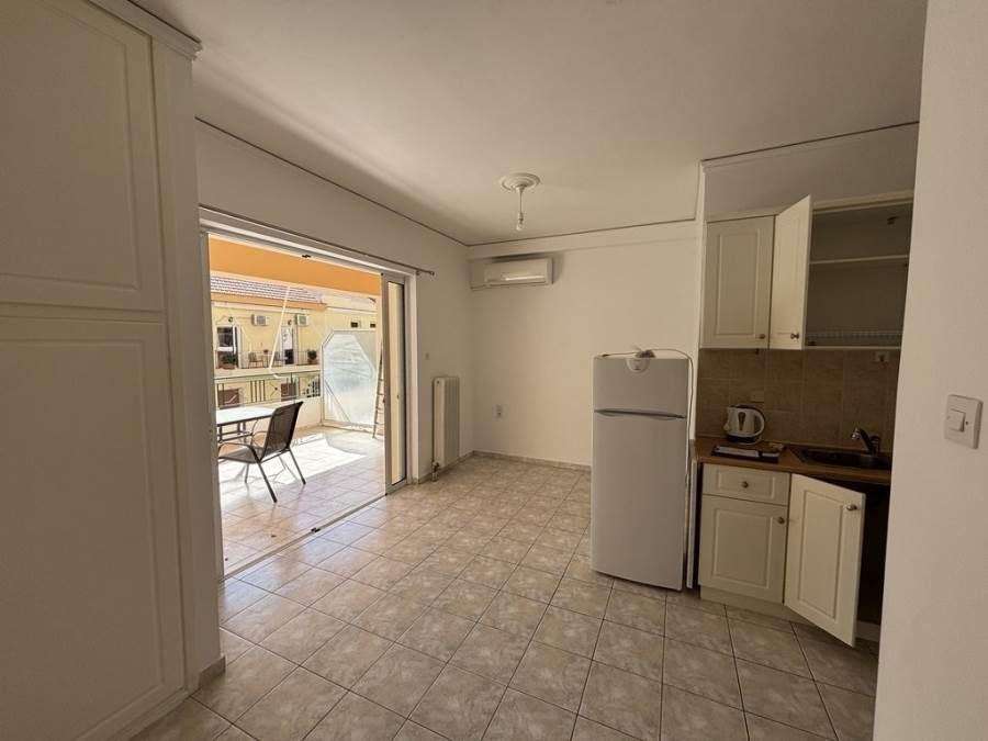 (Vermietung ) Wohnung/Residenz Wohnung || Achaia/Patra - 28 m², 1 Schlafzimmer, 350€ 