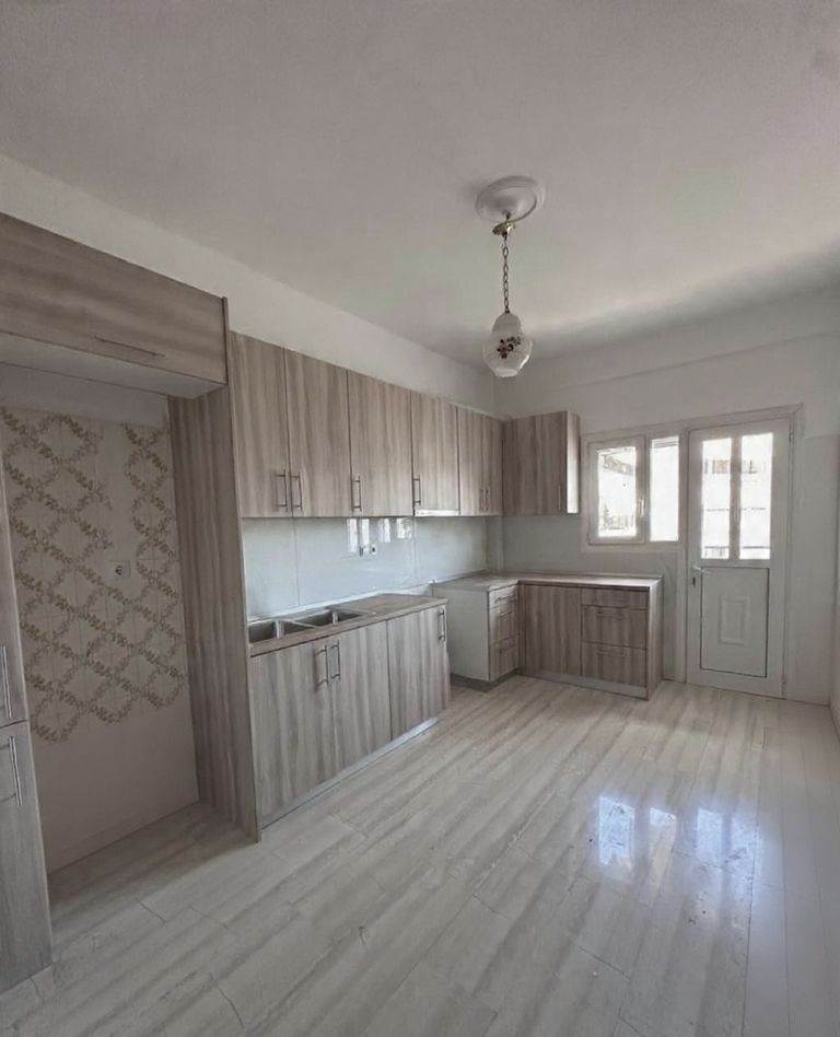 (Vermietung ) Wohnung/Residenz Wohnung || Athens South/Kallithea - 132 m², 3 Schlafzimmer, 850€ 