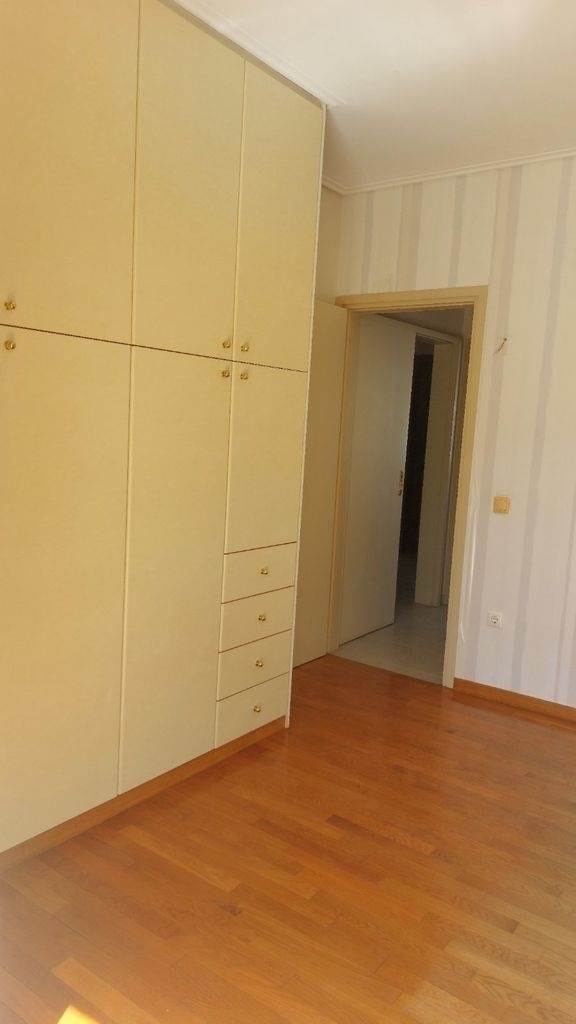 (Vermietung ) Wohnung/Residenz Wohnung || Athens North/Agia Paraskevi - 135 m², 3 Schlafzimmer, 1.300€ 