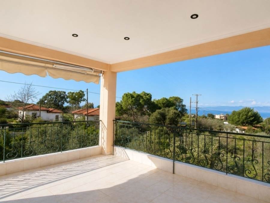 (Vermietung ) Wohnung/Residenz Einzelhaus  || Achaia/Patra - 170 m², 4 Schlafzimmer, 950€ 