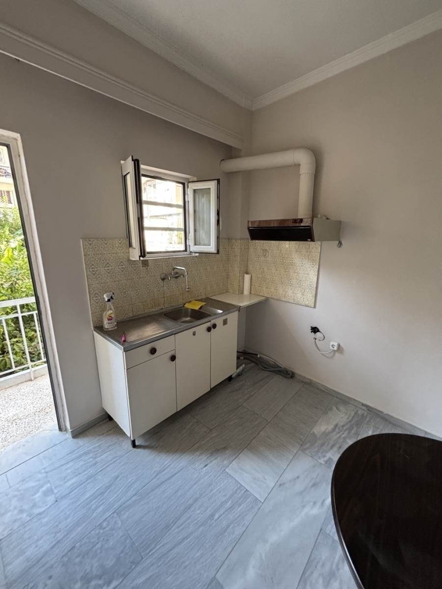 (Vermietung ) Wohnung/Residenz Wohnung || Achaia/Patra - 53 m², 1 Schlafzimmer, 350€ 