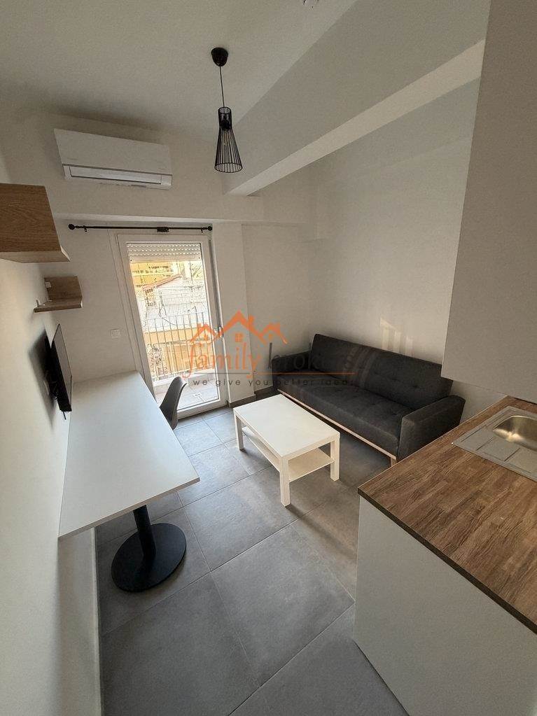 (Vermietung ) Wohnung/Residenz Wohnung || Achaia/Patra - 18 m², 370€ 