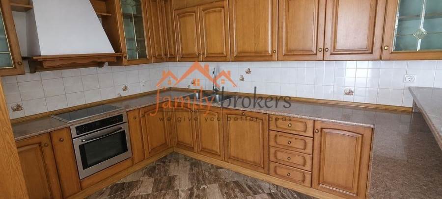 (Аренда) Жилая Апартаменты || Пиреи/Пиреас - 157 кв.м, 6 Спальня/и, 1.500€ 